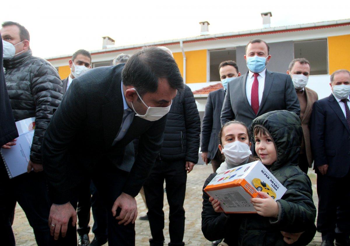 Murat Kurum: 2-3 ay içinde evler etap etap teslim edilecek