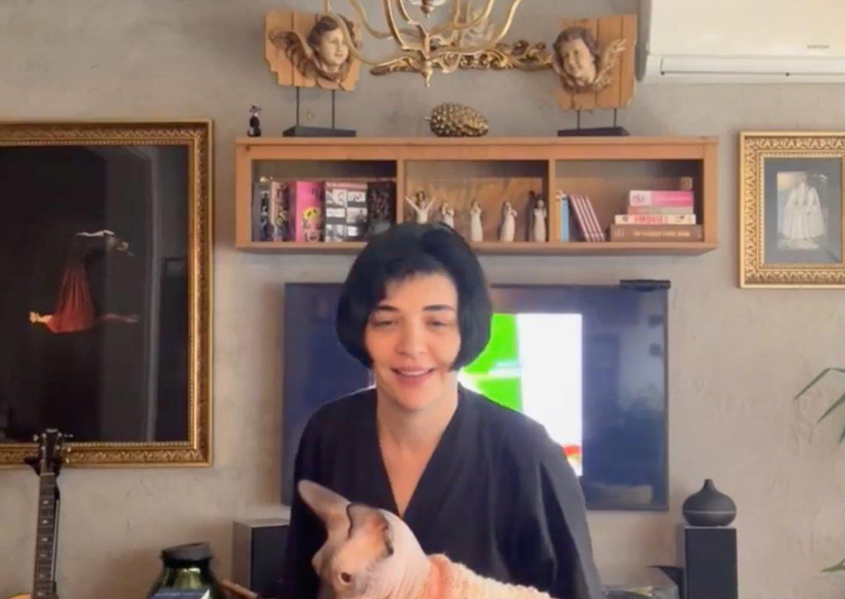 Gonca Vuslateri, Cübbeli Ahmet'in sözlerine yapılan şarkıyla dans etti