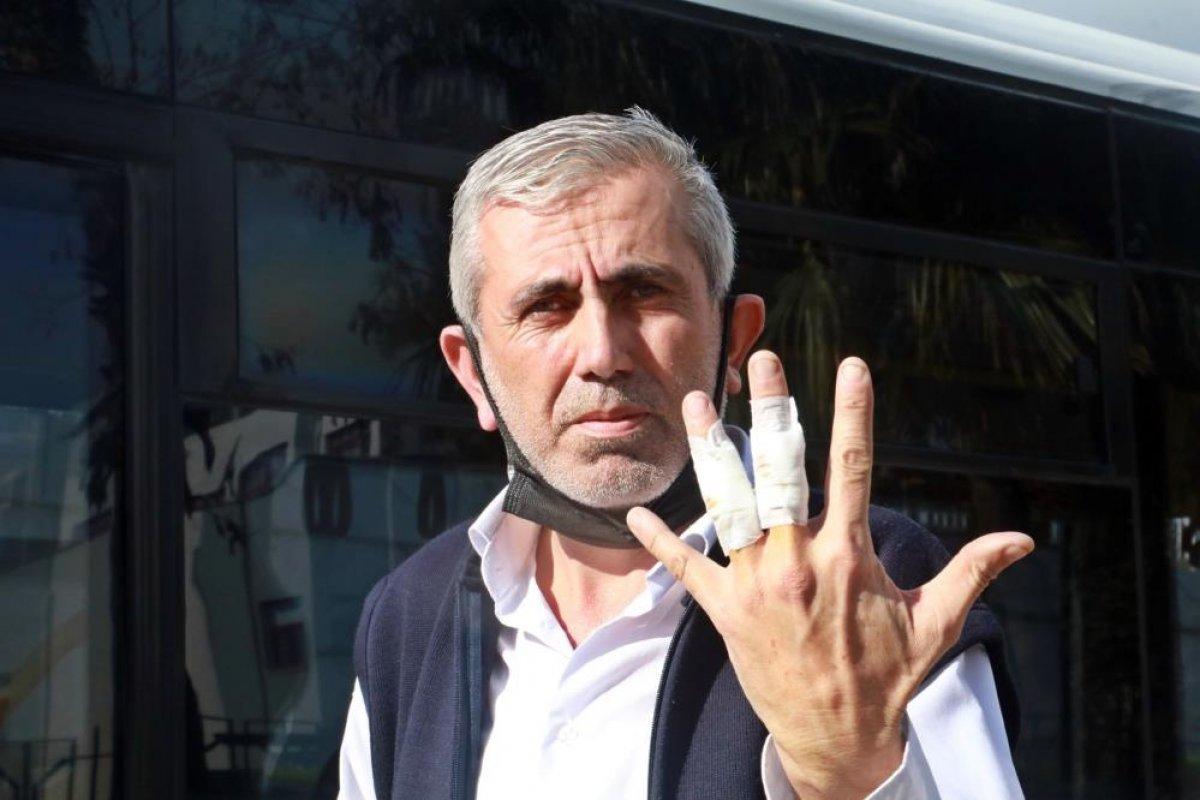 Antalya'da otobüs şoförünü tekme tokat dövdüler