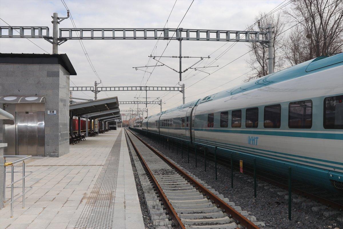 Konya-Karaman arasında inşa edilen hızlı tren hattı yarın açılıyor