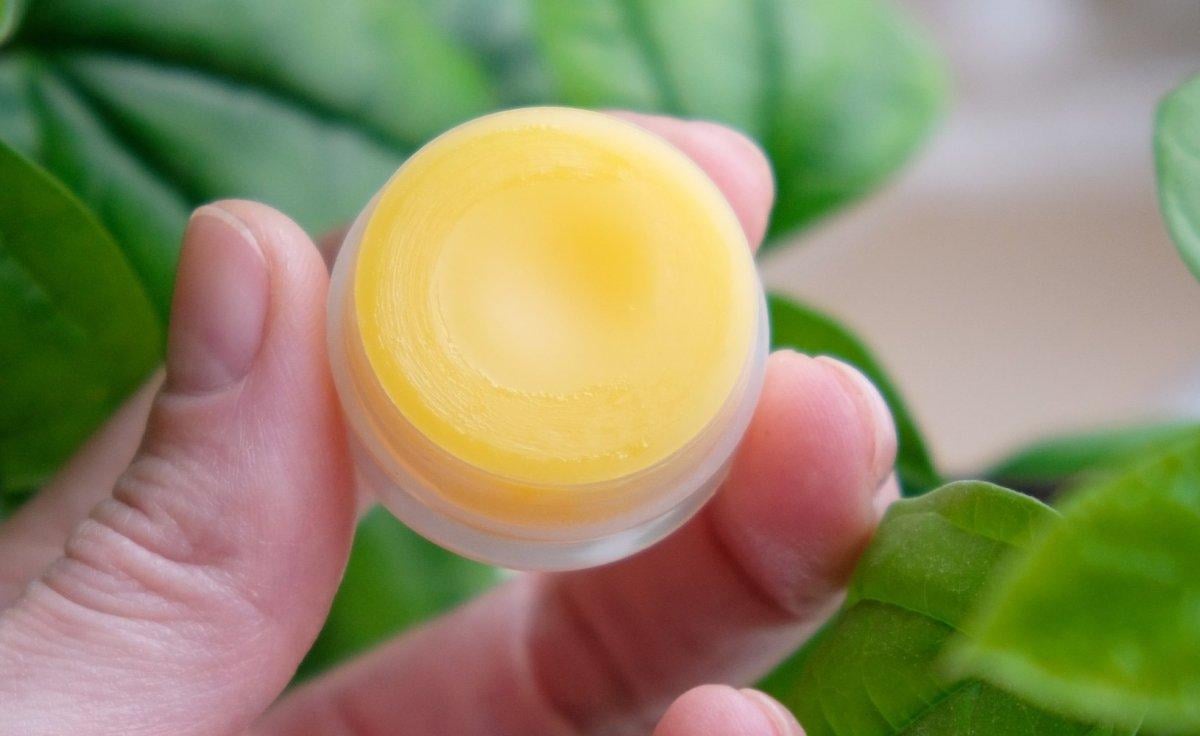 Baş ağrılarına karşı evde yapabileceğiniz 2 doğal krem