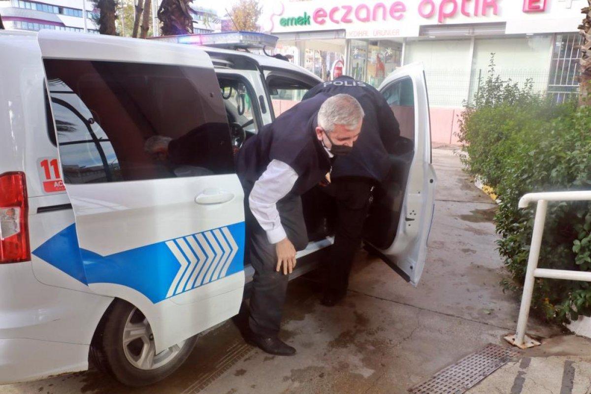 Antalya'da otobüs şoförünü tekme tokat dövdüler