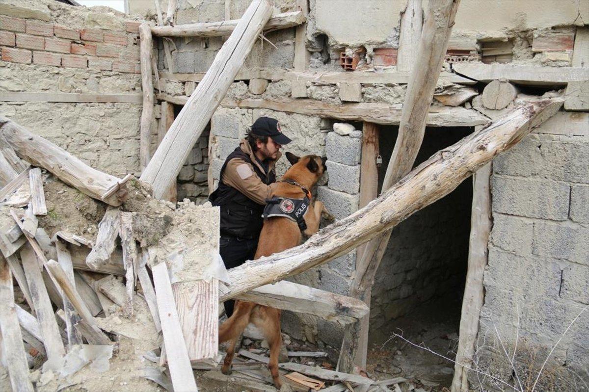 81 ilde 'Huzurlu Sokaklar ve Terör Suçları Uygulaması' yapıldı