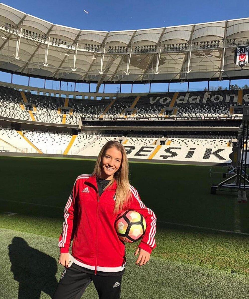 Jessica Çarmıklı, Fenerbahçe Kadın Futbol Takımı'nda