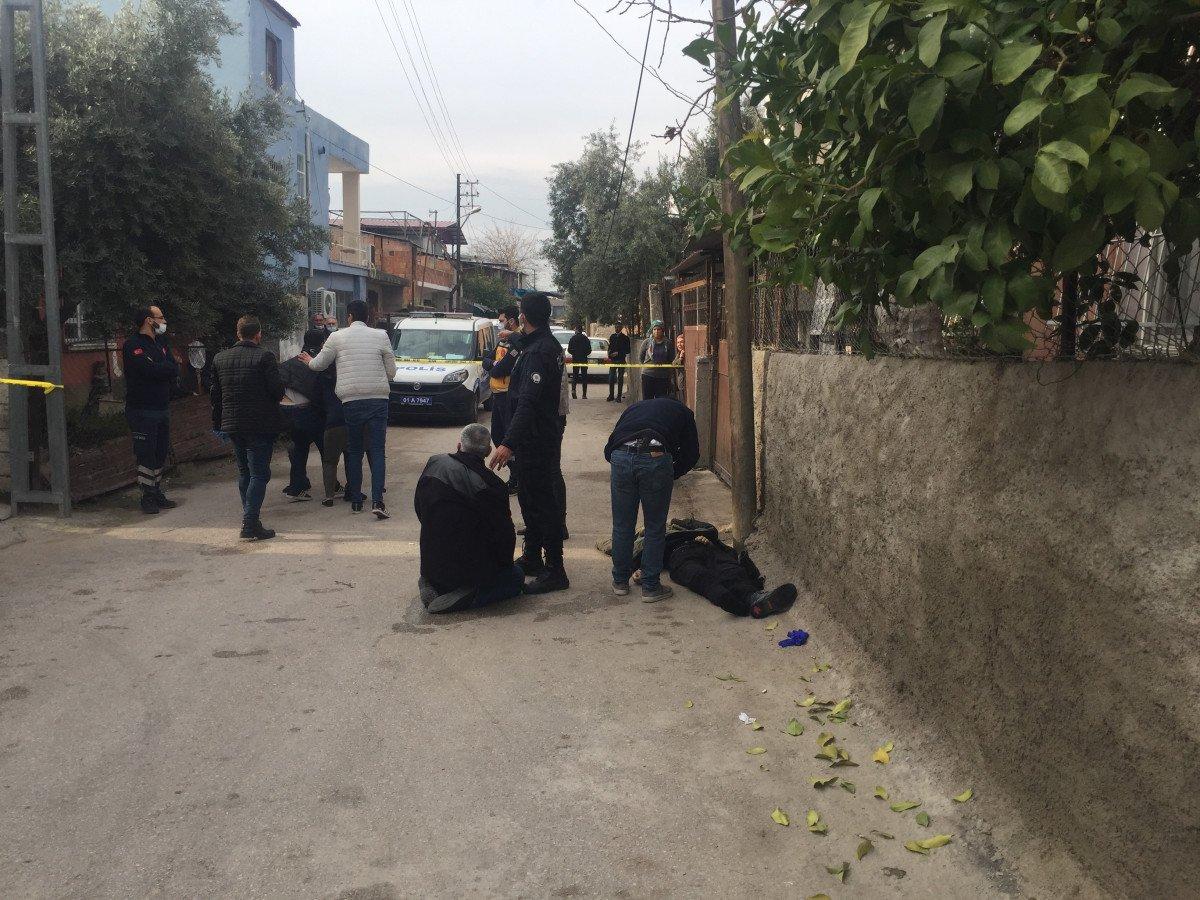 Adana’da uyuşturucudan ölen oğlunu görünce fenalık geçirdi