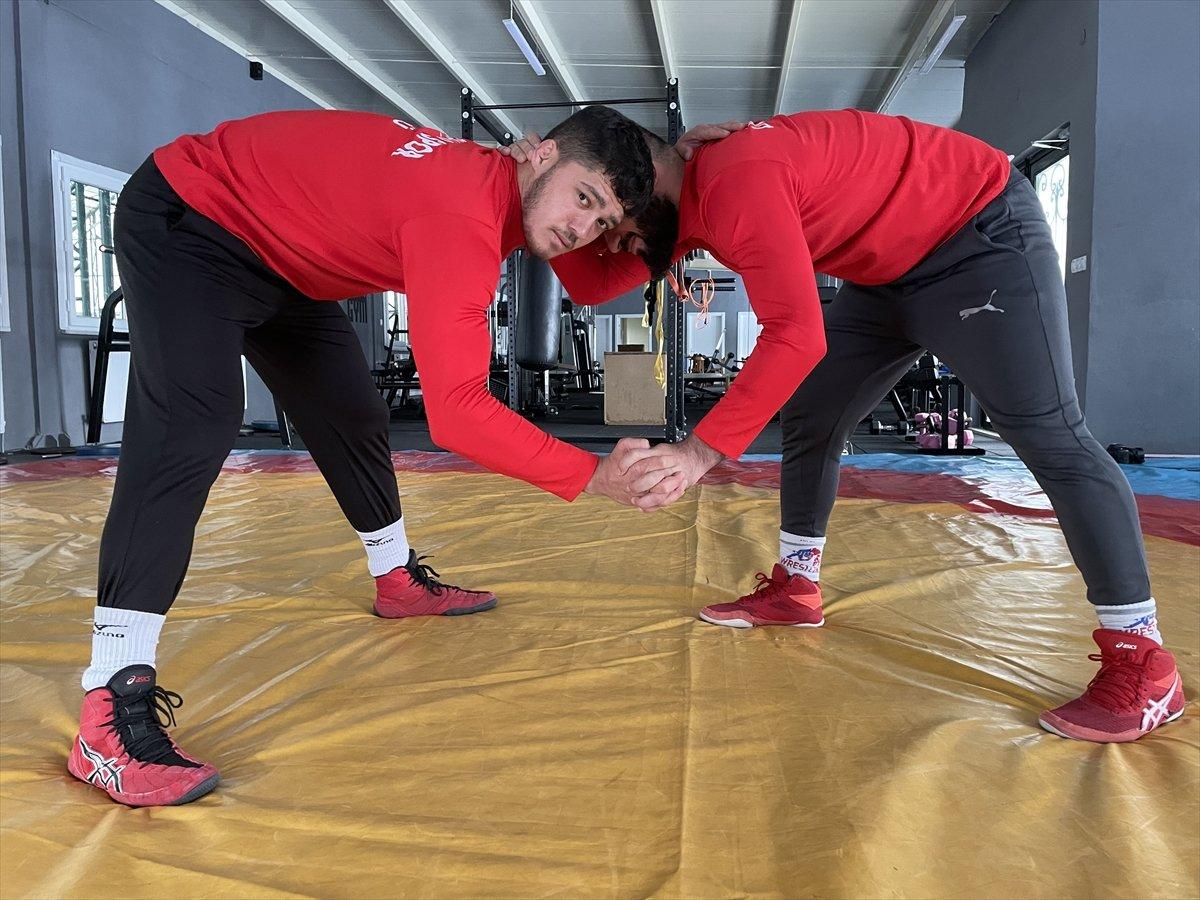 İşitme engelli milli güreşçi Ahmet Erfidan, olimpiyatları hedefledi