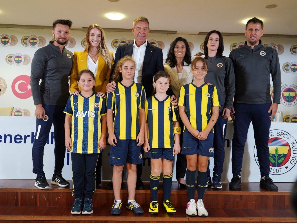 Jessica Çarmıklı, Fenerbahçe Kadın Futbol Takımı'nda