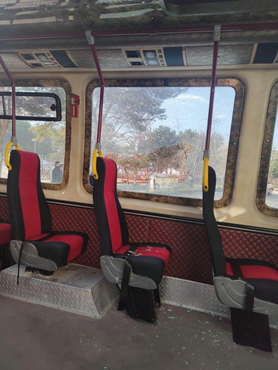 Bolu'da taksici öğrenci taşıyan dolmuşa silahla saldırdı