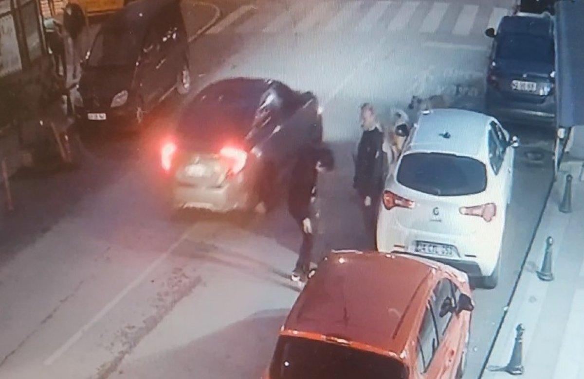 Kocaeli'de sokak köpekleri yolda yürüyen çocuğu sıkıştırdı