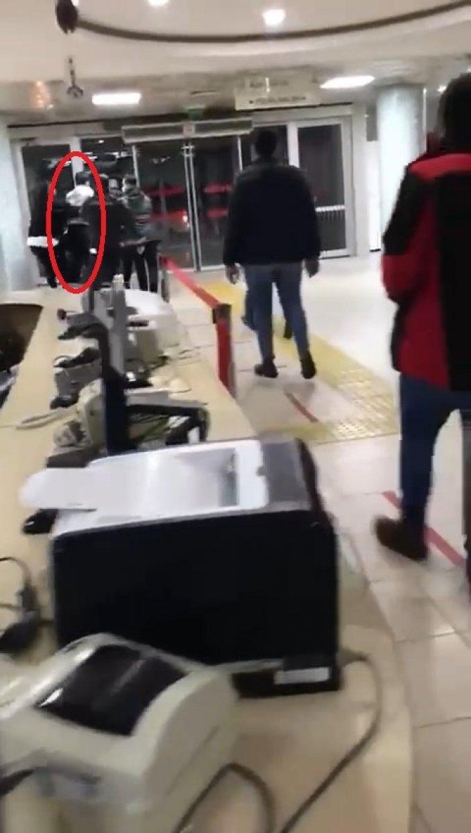 Bursa'da hasta yakınıyla güvenlik görevlisi kavga etti