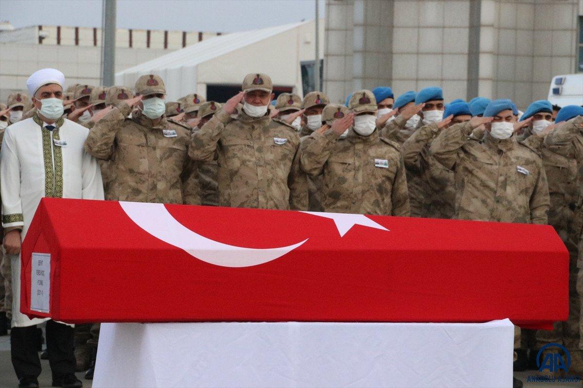 Şanlıurfa şehitleri memleketlerine uğurlandı