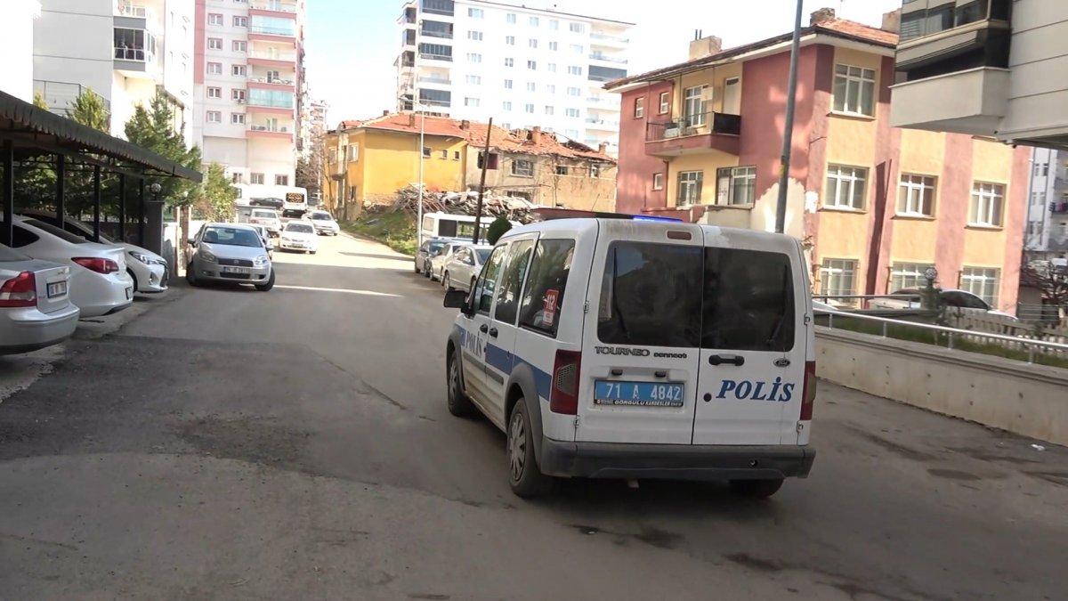 Kırıkkale'de tartıştığı eşini bacağından yaraladı