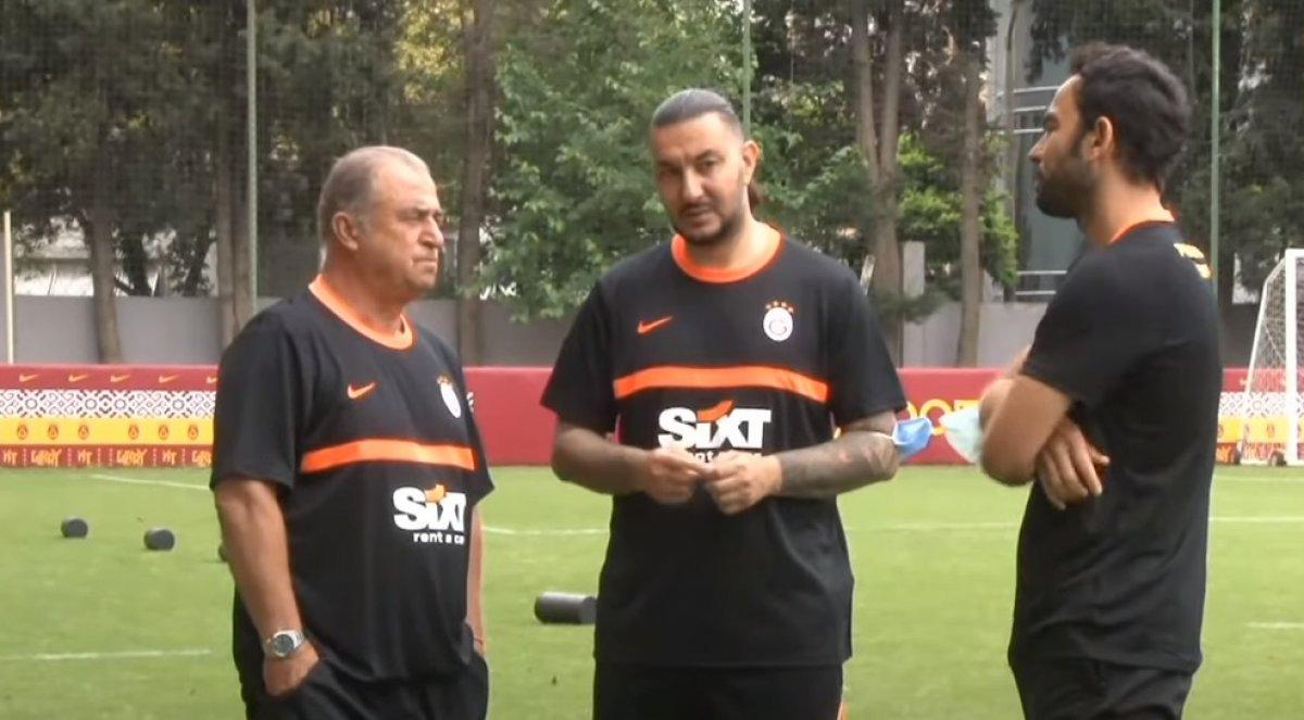 Fatih Terim'in yardımcıları da gönderiliyor