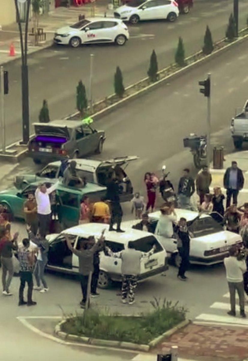 Antalya'da konvoy terörü