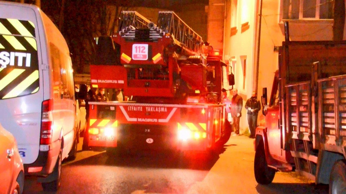 Bursa’da haber alınamayan genç, evde uyurken bulundu