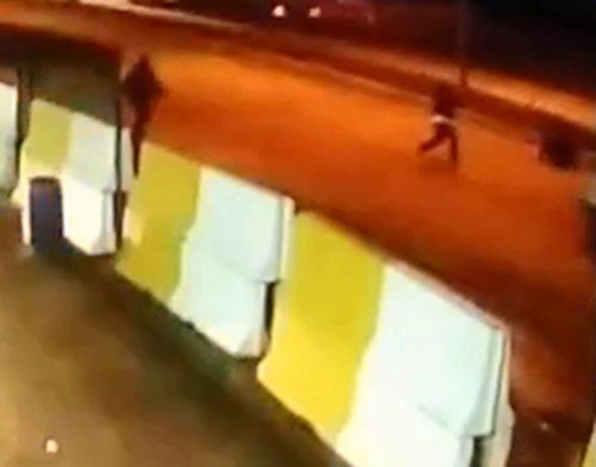 Denizli’de alkollü sürücü, polis memuruna çarpıp kaçtı