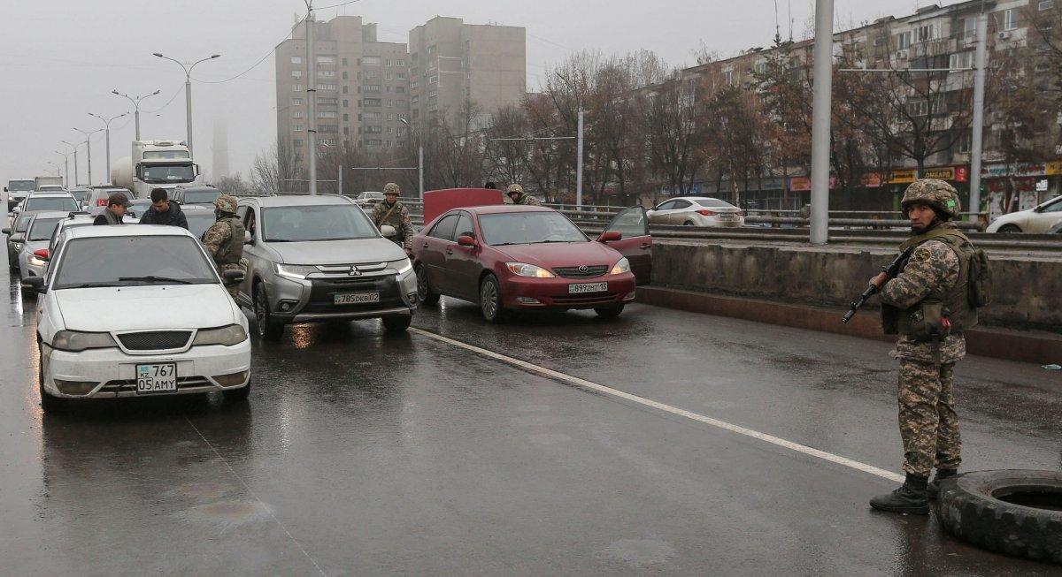 Kazakistan’da gözaltı sayısı 8 bine yaklaştı