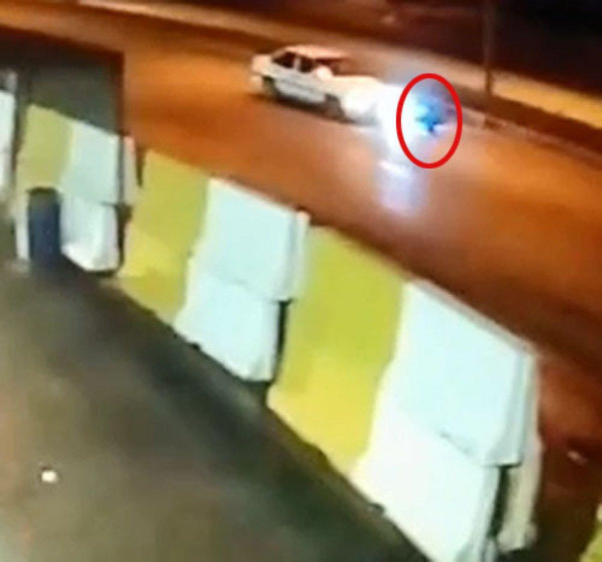 Denizli’de alkollü sürücü, polis memuruna çarpıp kaçtı