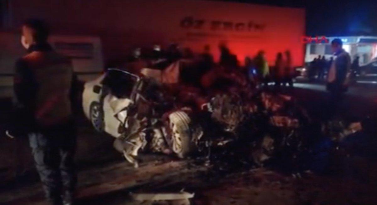 Çanakkale'de trafik kazası: 5 ölü