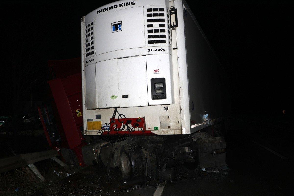 Çanakkale'de trafik kazası: 5 ölü