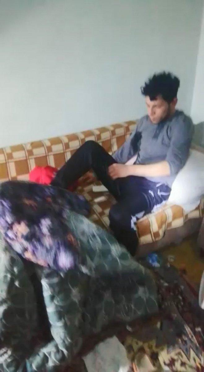 Bursa’da haber alınamayan genç, evde uyurken bulundu