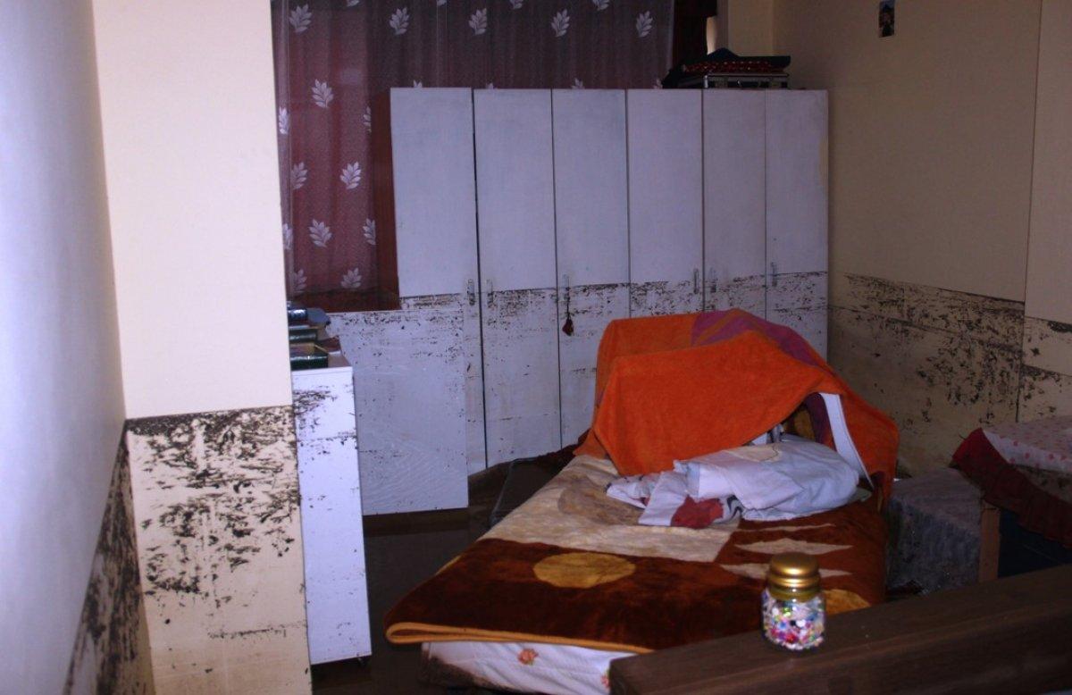 Bodrum'da sel faciası: Evleri su bastı