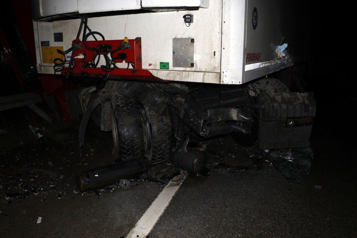 Çanakkale'de trafik kazası: 5 ölü