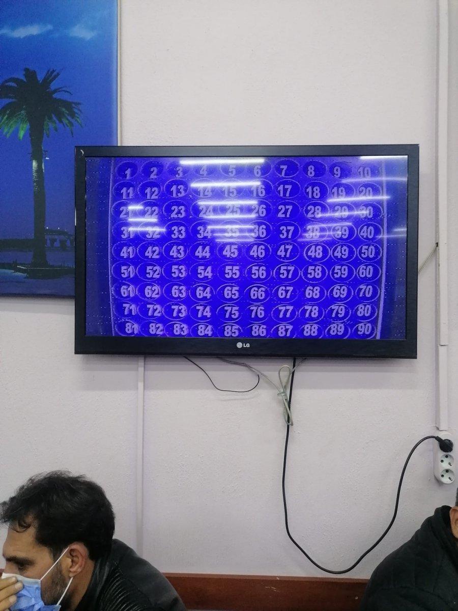 İzmir'de 'Kolpaçino' temalı kumarhaneye ikinci baskın