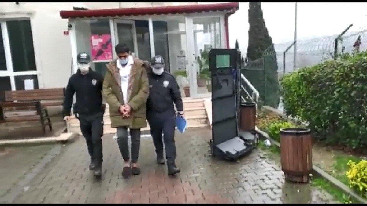 İstanbul'da köpek ezen sürücüye evinin önünde protesto