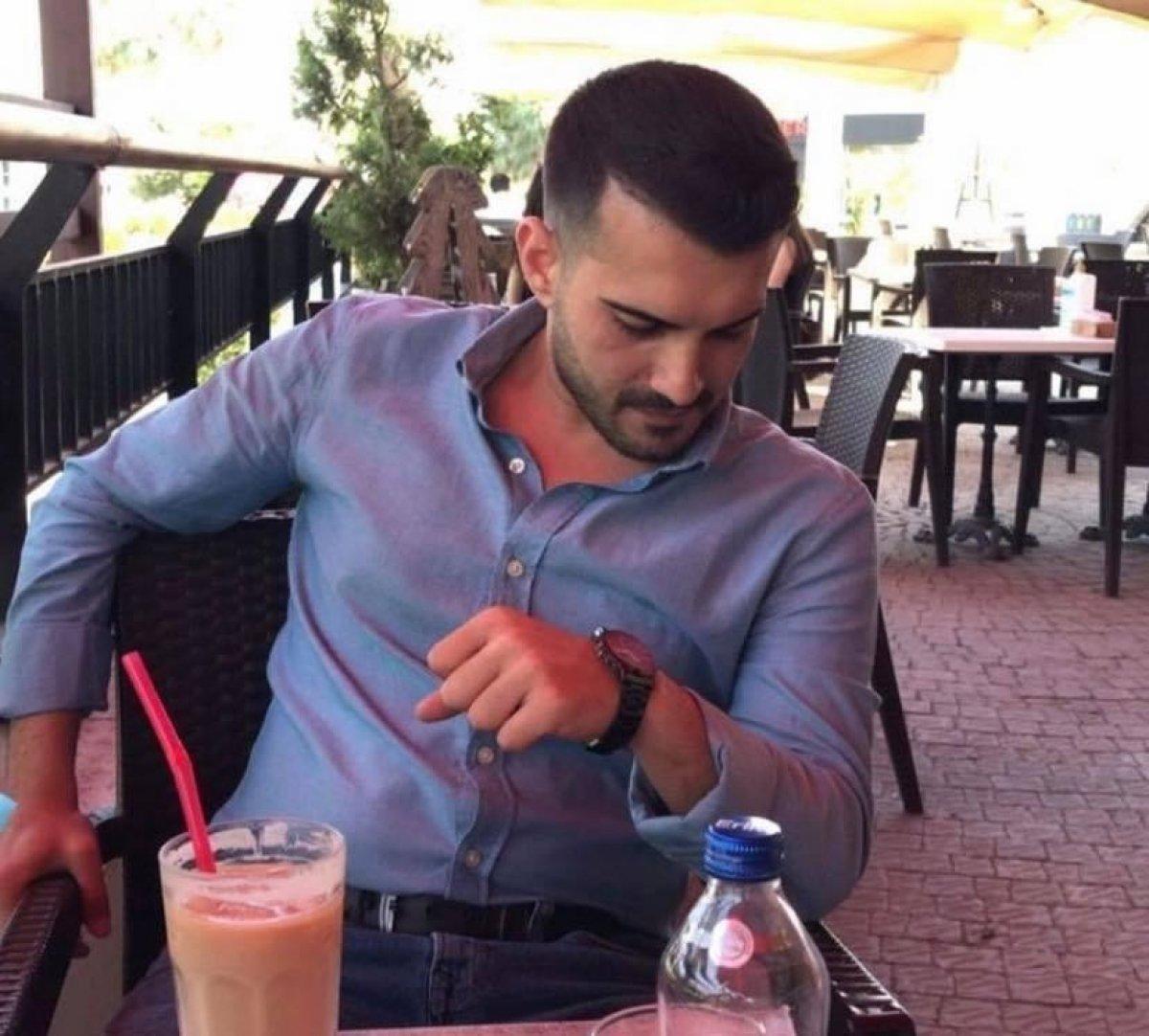 Mersin'de eski nişanlısı tarafından öldürülen genç kadın son yolculuğuna uğurlandı