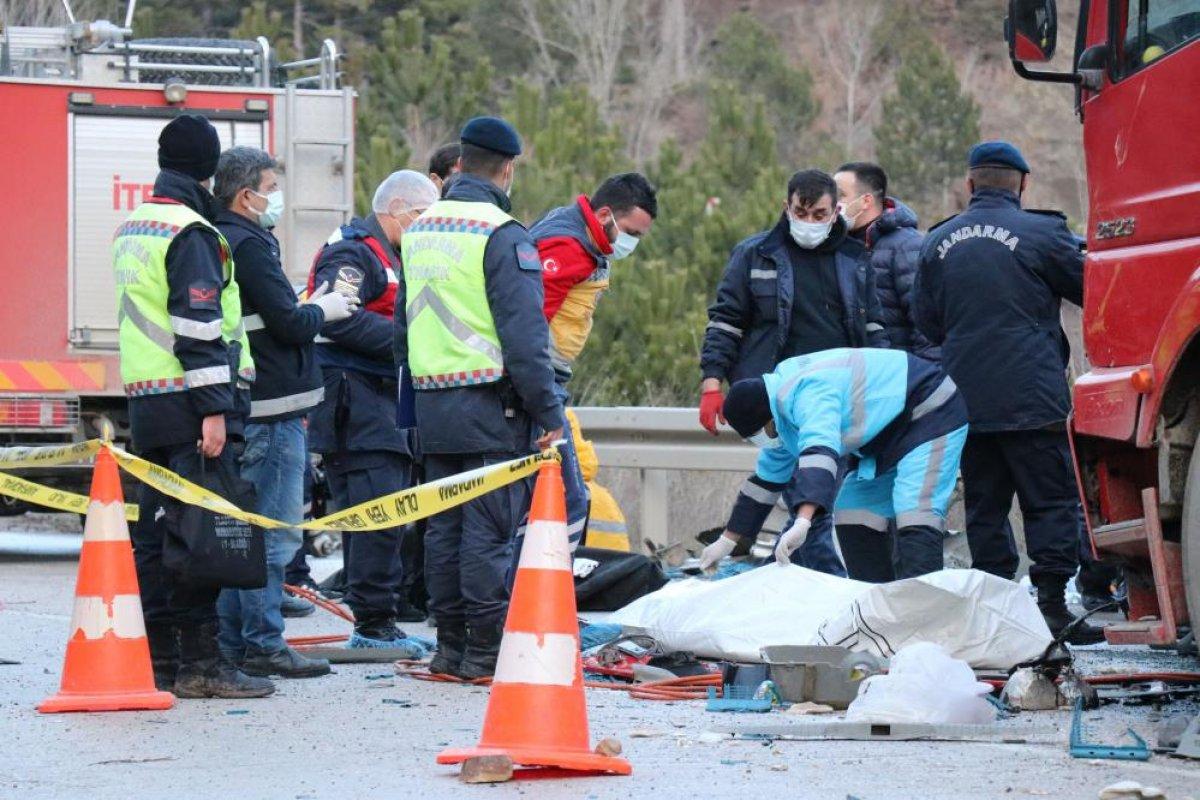 Bolu'daki korkunç kazada 4 kişi hayatını kaybetti