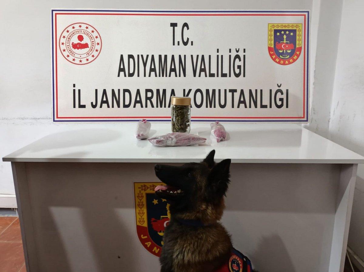 Adıyaman'daki şahsın ev ve iş yerinden uyuşturucu çıktı