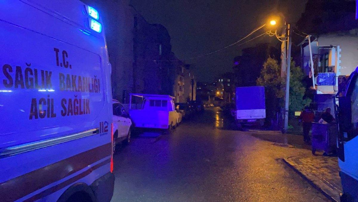 Kocaeli'de bir evde sigara yüzünden yangın çıktı