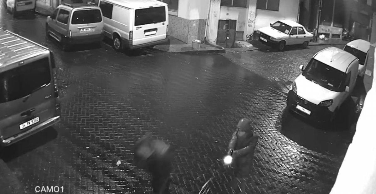 Okmeydanı'nda iş yerine silahlı saldırı