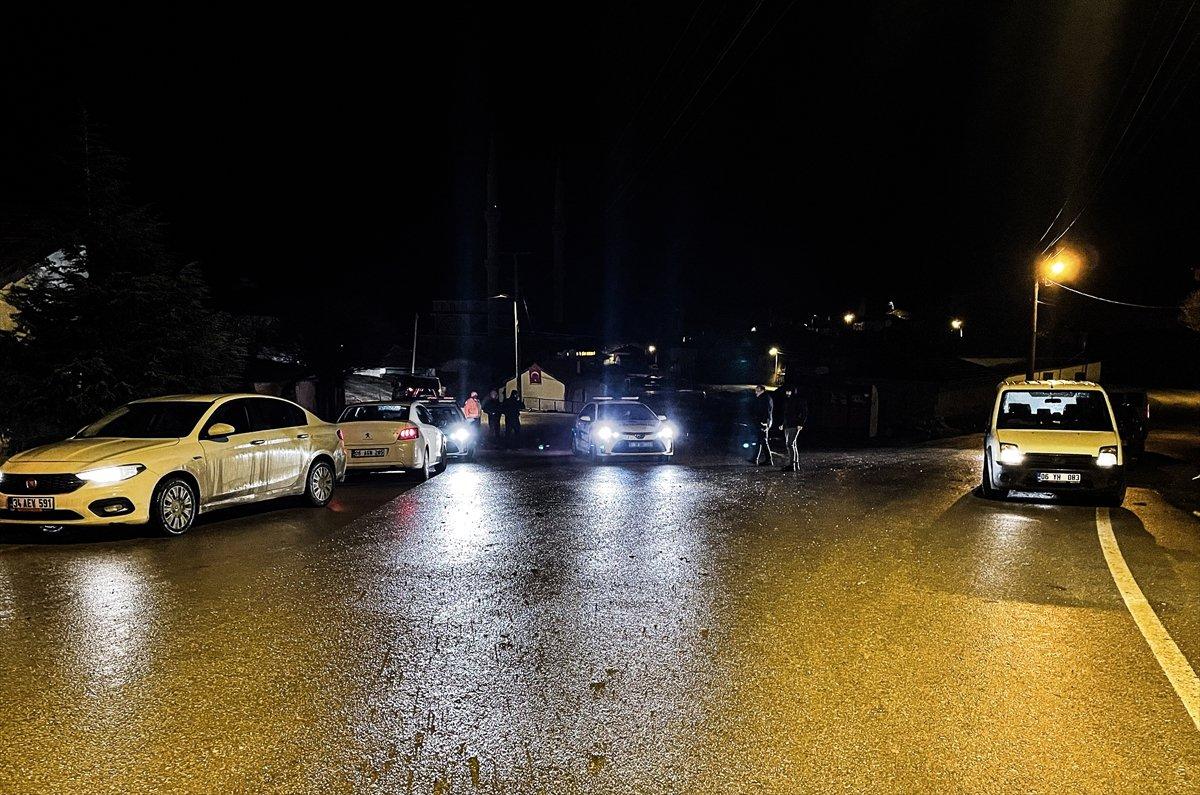 Ankara'da bir kişi polis aracını çalıp, bir polisi yaraladı
