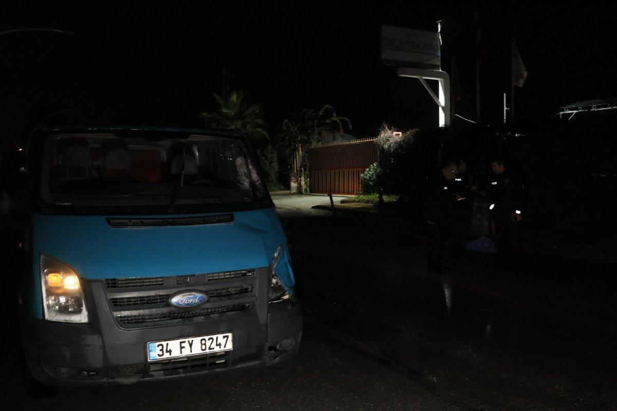 Adana'da panelvanın çarptığı yaya yaşamını yitirdi