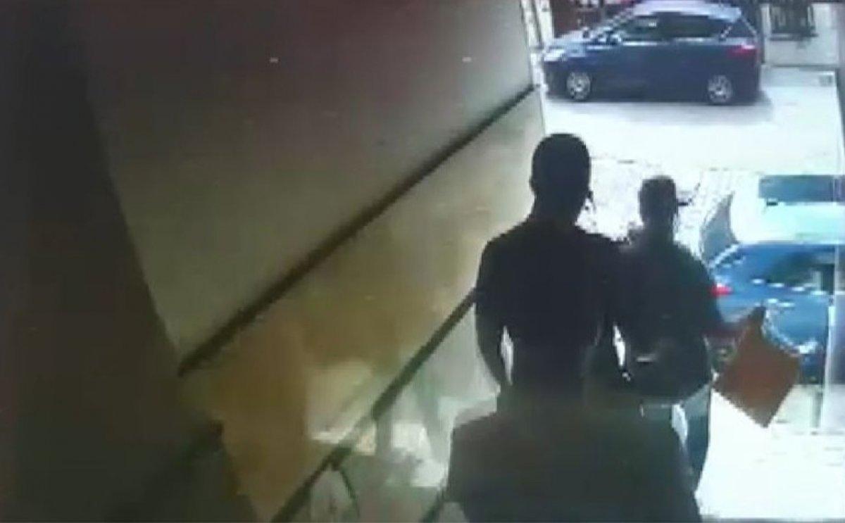 Kağıthane'de Afrikalı genç gasbedildi