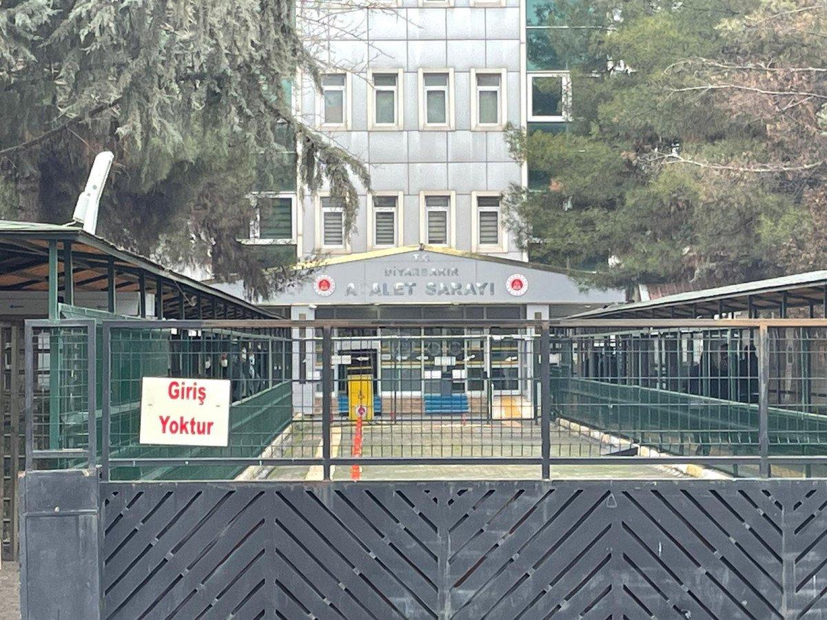 Tahir Elçi davası: Ahmet Davutoğlu dinlenmeyecek