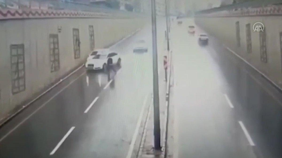 Kahramanmaraş'ta yolda gezinen yaya kazaya davetiye çıkardı