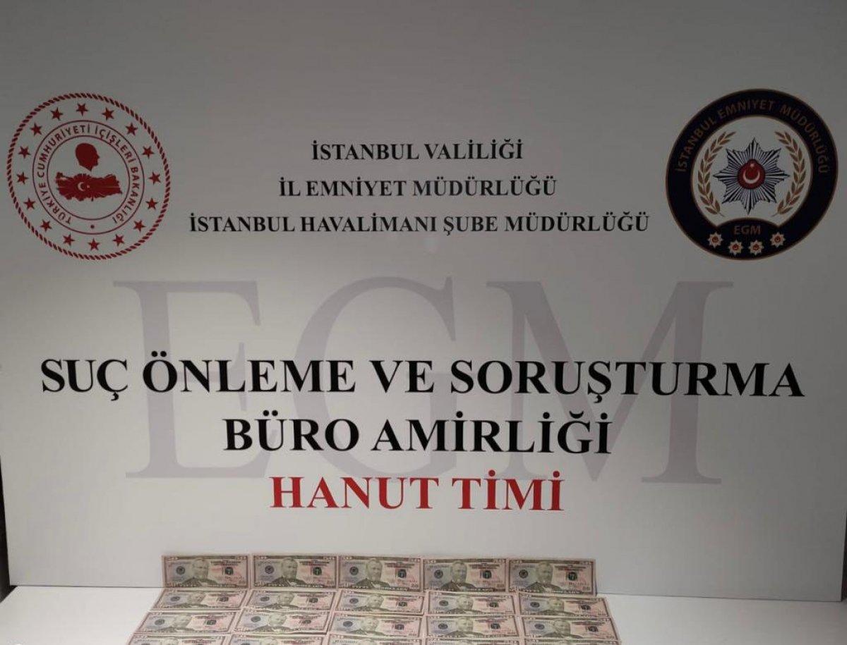 İstanbul'da, sahte dolarla ödeme yapan dolandırıcıyı taksici yakalattı