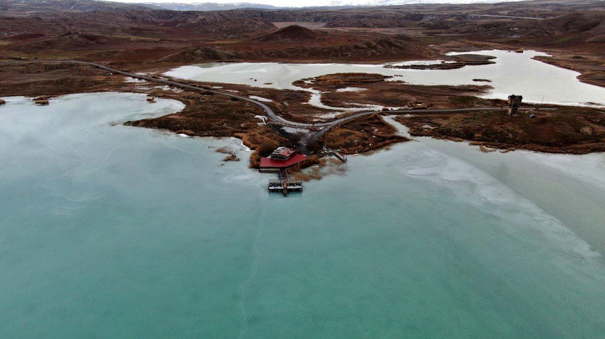 Sivas'ta buz tutan göl normale döndü
