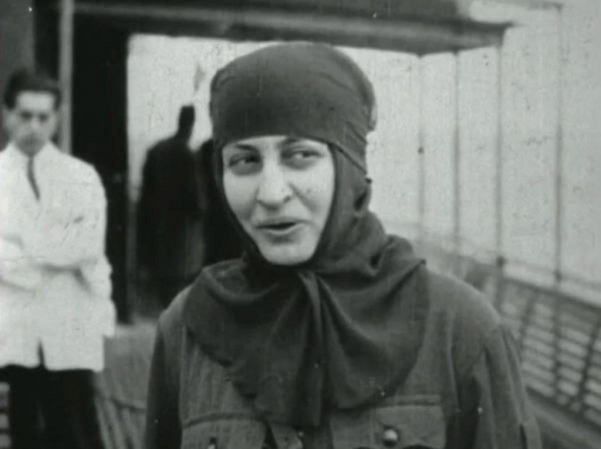 Milli Mücadele'nin 'Ateşten Gömlek' giyen mücadeleci ismi: Halide Edip Adıvar