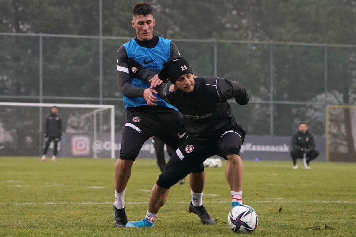 Gaziantep FK'da Beşiktaş maçı öncesi koronavirüs vakaları