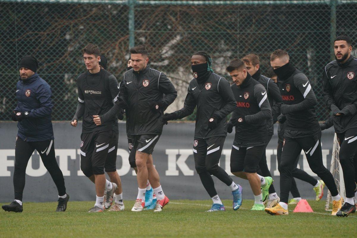 Gaziantep FK'da Beşiktaş maçı öncesi koronavirüs vakaları