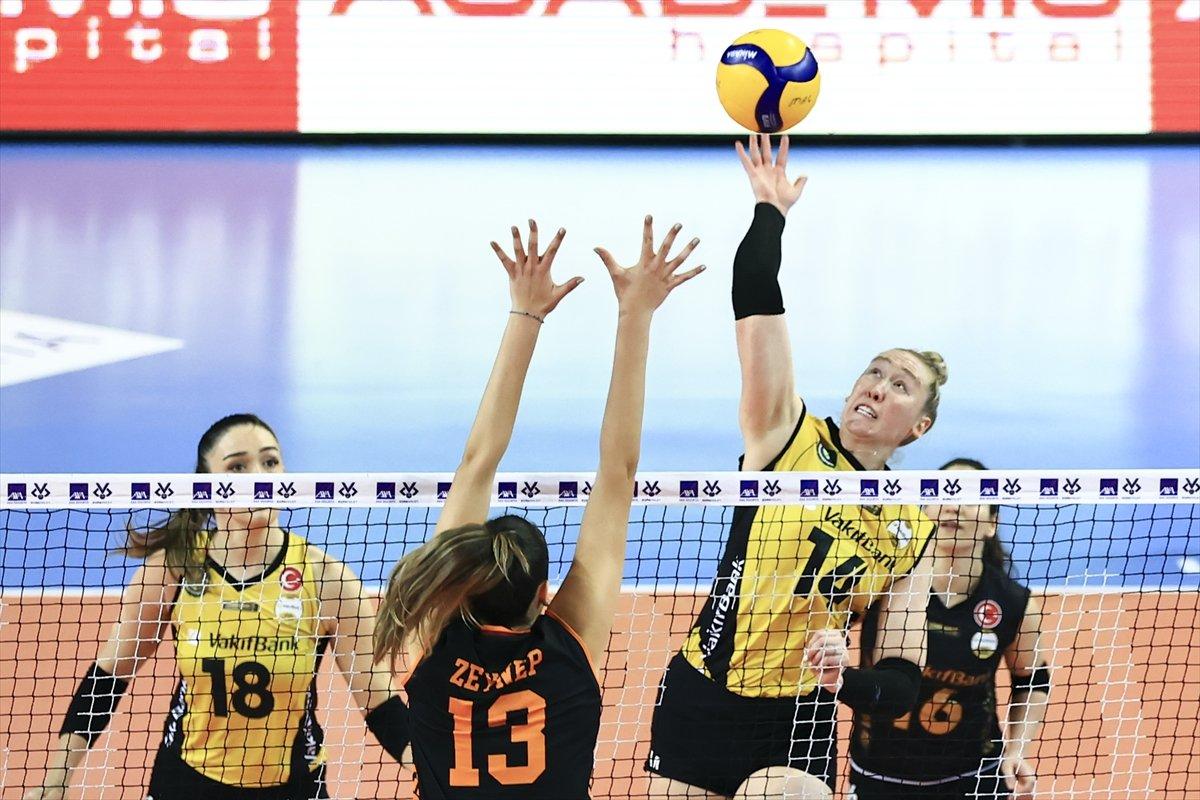 Galatasaray'ı yenen VakıfBank, Kupa Voley'de dörtlü finalde