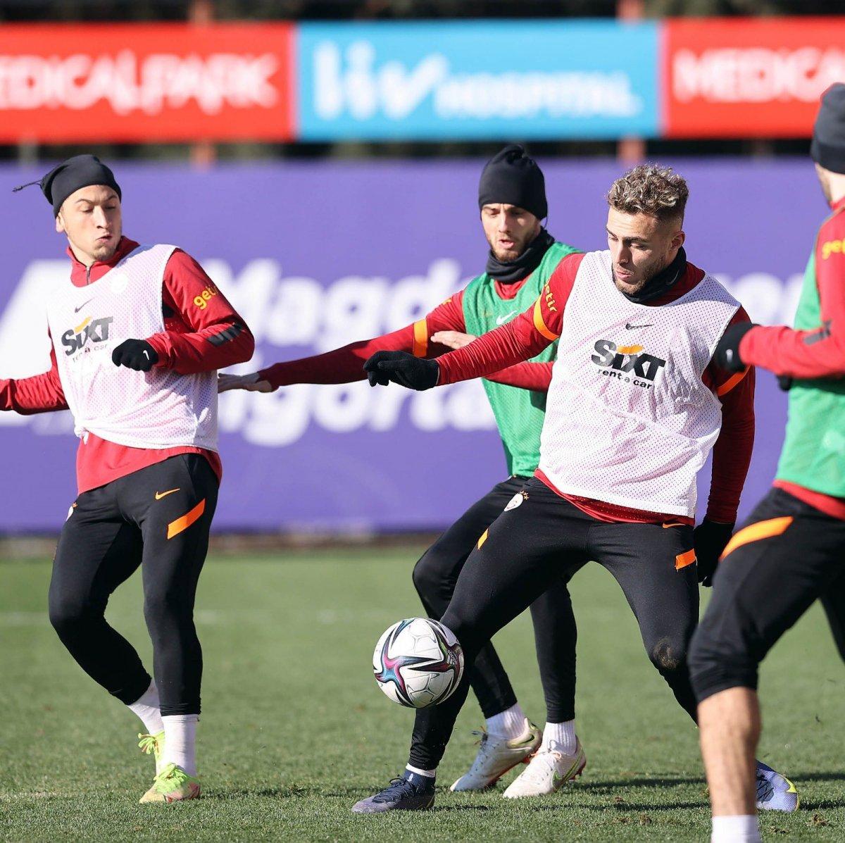 Omar Elabdellaoui, takımla birlikte çalıştı