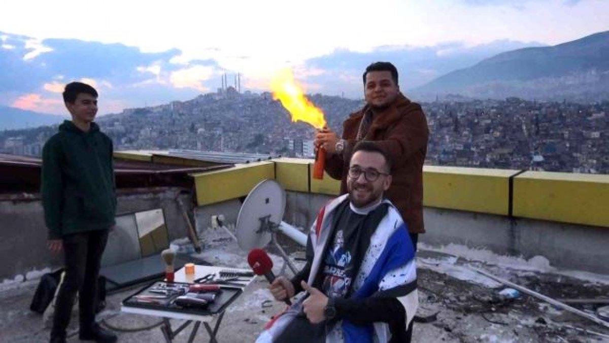 Kahramanmaraş'ta dünyanın en saçma binasına 'saç traşlı' veda