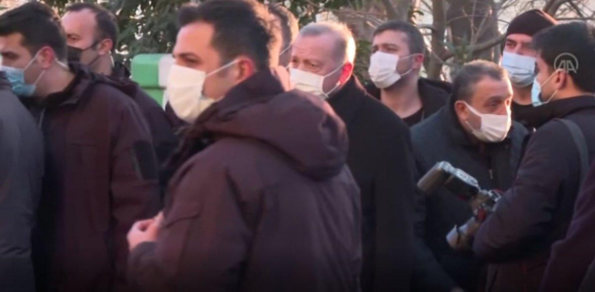 Cumhurbaşkanı Erdoğan, Çengelköy'de vatandaşlarla buluştu