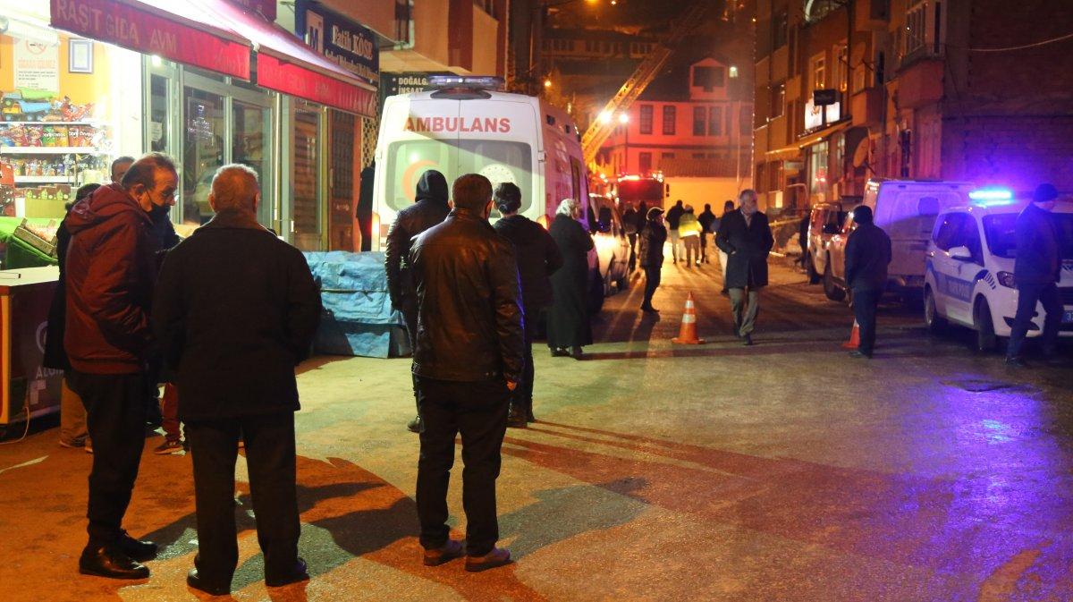 Kastamonu'da bir evde çıkan yangın kamu binasına zarar verdi