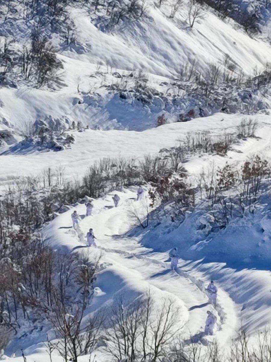 Tunceli’de Eren Kış-6 operasyonu kış şartlarına rağmen aralıksız sürüyor